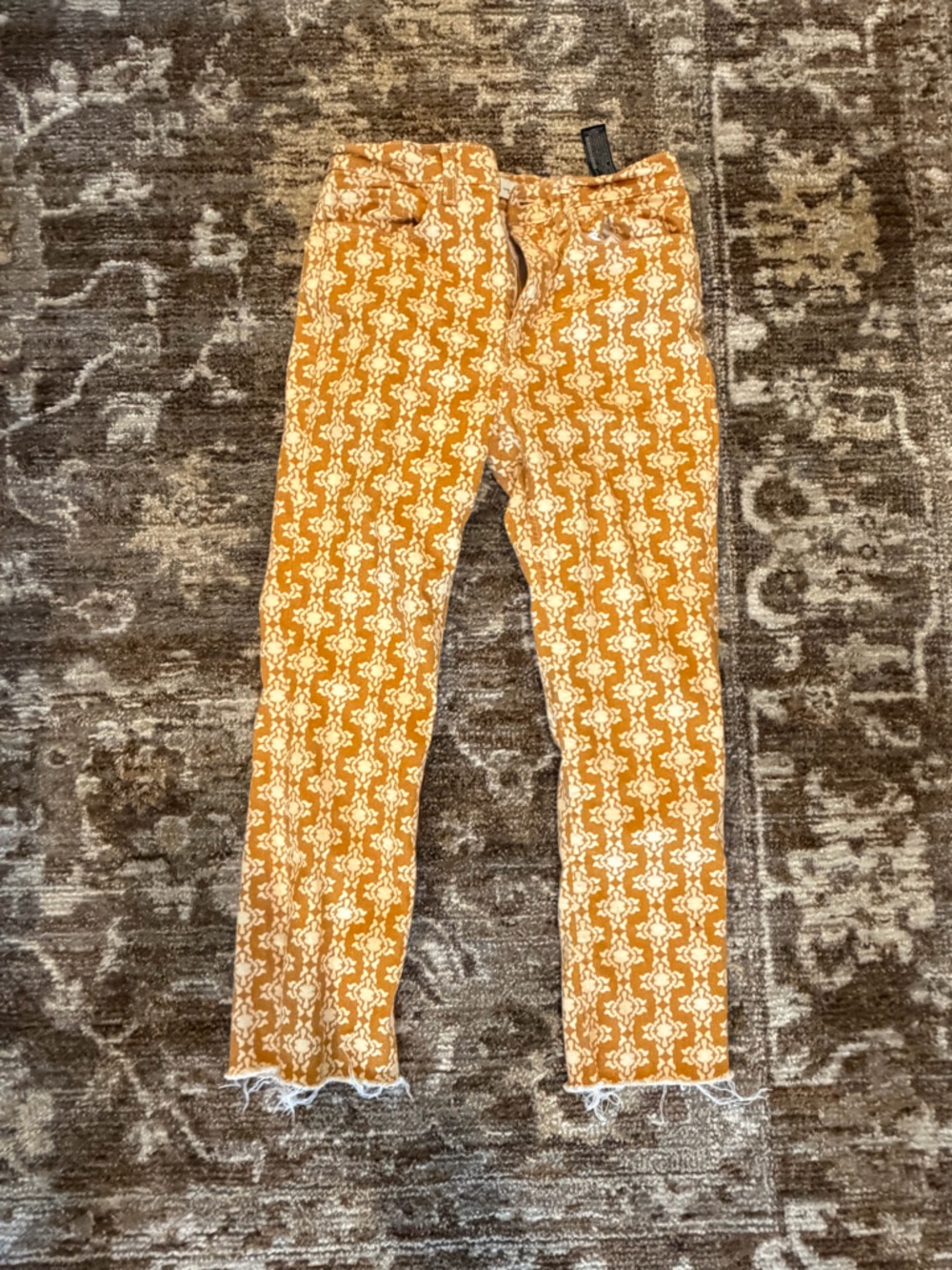 Zara The Dreed Abstract Floral
Cropped Flare Jean size 4 - Picture 4 of 5